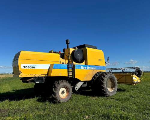 Cosechadora New Holland TC5090
