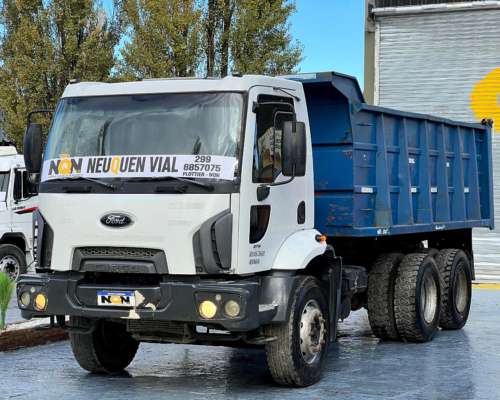 Ford Cargo 2632 6X4 Camion Tatu Usado