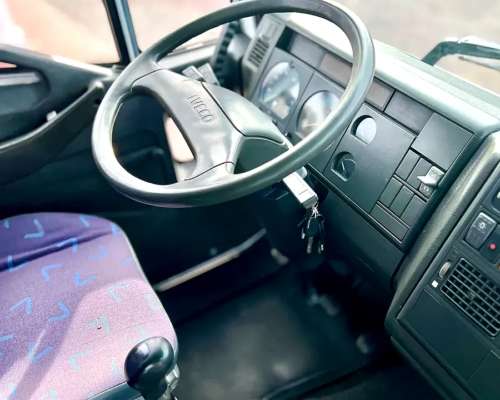 Camión Iveco Tector 170e22 2014 con Carrocería Bi-vuelco