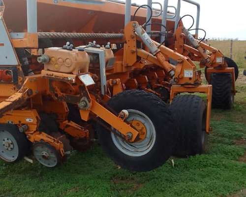 Sembradora Agrometal 13 a 52.