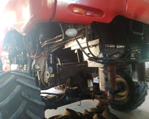 Case 7120, con Draper de 40