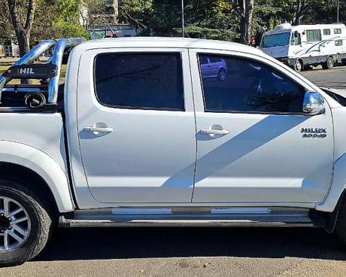 Vendo Toyota Hilux 2015