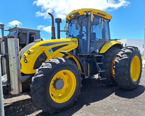 Usado - Pauny Audaz 2200 a - 4wd - Rod. Dual - 2019 - Piloto