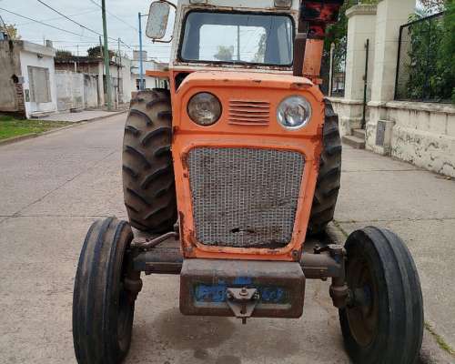 Tractor Fiat 700 e