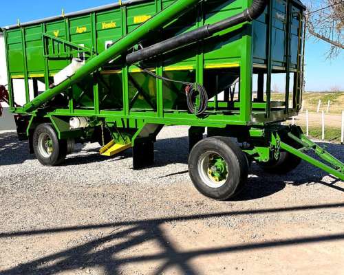 Acoplado Tolva para Semilla y Fertilizante de 20 Toneladas