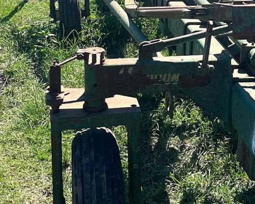 Escardillo Pierobon 17-70 - Tiro de Punta - Movible - EXC ES