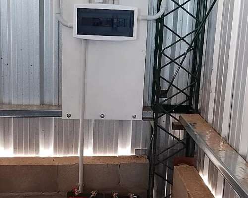 Kit Fotovoltaico para Campo- Vivienda de Consumos Medios