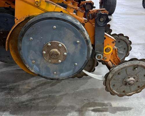 Agrometal MX 23/21 Doble Tolva, Monitor Controlagro.