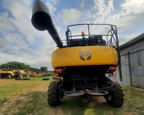 Cosechadora NH CR6080 - año 2016