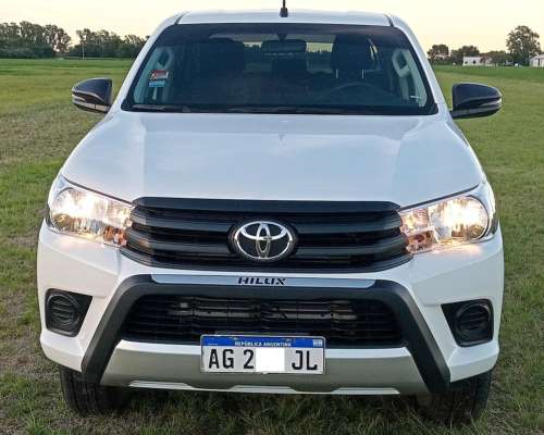 Toyota Hilux DX 2.4 4X4 Mod 2023