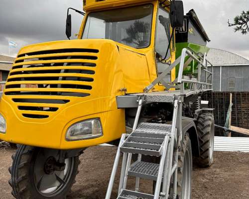 Fertilizadora Autopropulsada Toia Bernardin