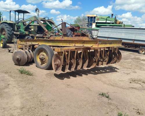 Rastra Tiro Excéntrica 24 Discos. Transportable. Hidraulica