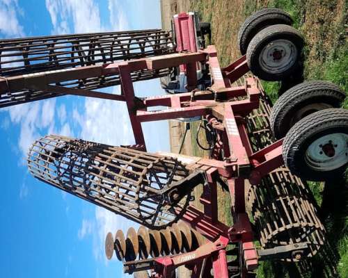 Vendo Rolo Hidraulico de 7,50 Mts Marmel año 2018