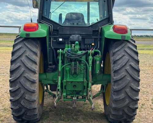 John Deere - 6110j