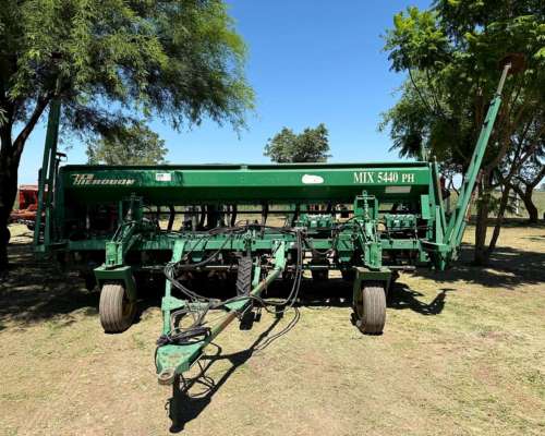Sembradora Pierobon MIX 5440 PH.