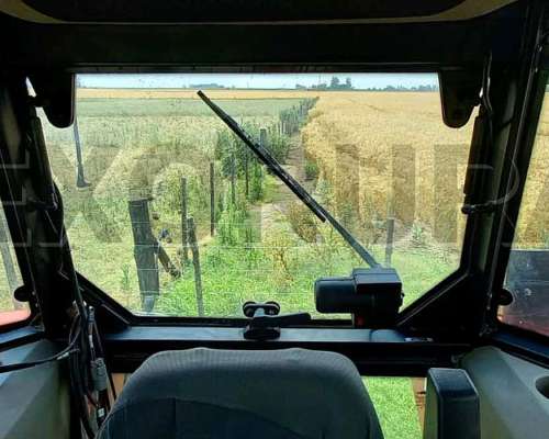 Case Farmall 110 JX, 2021, 1622 HS. Piloto Case, Antena