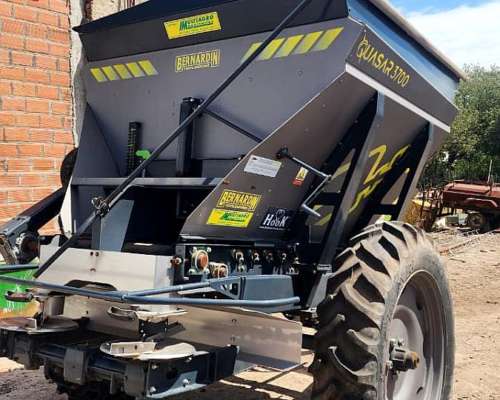 Fertilizadora Bernardin Quasar 3700
