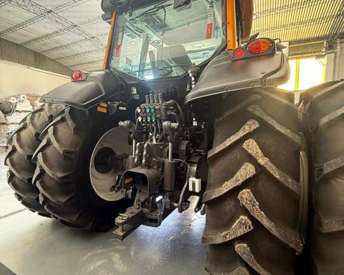 Tractor Valtra BH 224 HI Tech
