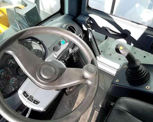 Michigan M100 Hdii, 220hp 4X4 A/C 3mts Balde Nueva