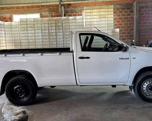 Camioneta Toyota Hilux 4X4 2024