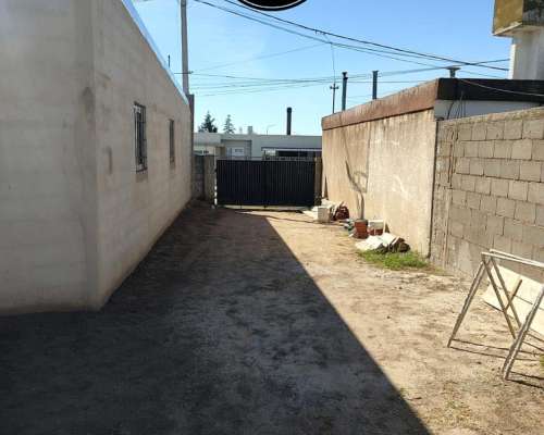En Venta Propiedad con Casa + Local + Lote Amplio