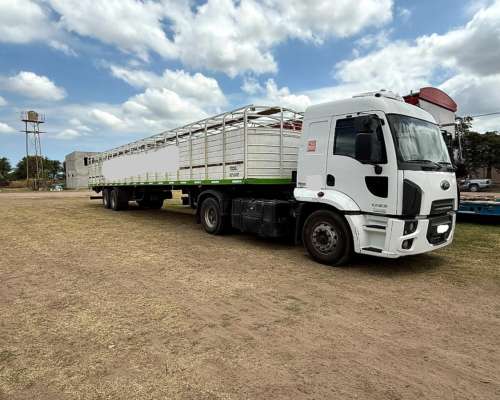 Camion Ford 1723 Jaula Sola y Brusa