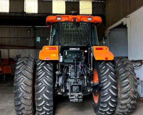 Tractor Zanello 4150 con Pala