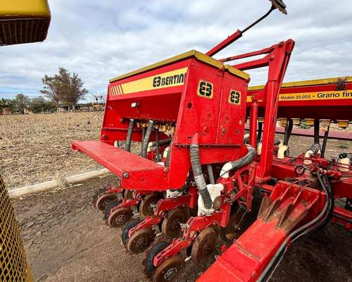 Sembradora Bertini 18 Líneas a 52cm Neumática