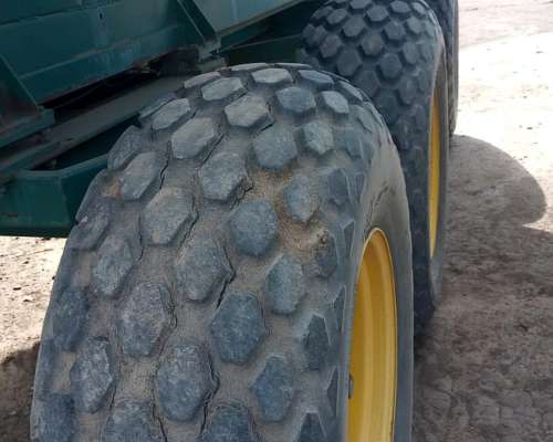 Tolva Autodescargable Richiger 16 TN, 3 Ejes, Balanza