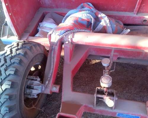 Embolsadora Mainero 2230. año 2004