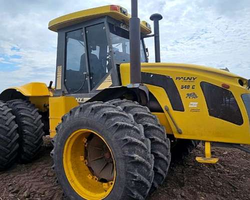 Tractor Pauny 540c año 2012 con Piloto y Centro Cerrado