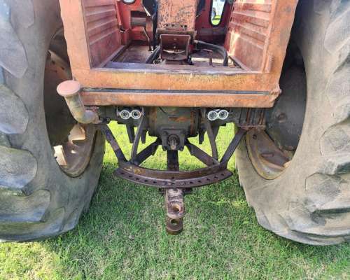 Tractor Massey Ferguson 1195 L