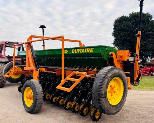 Sembradora Dumaire 700 de 25 a 17,5