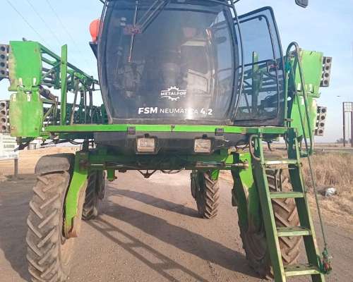 Fertilizadora Metalfor Multiple 3200, 4.500 Hs Motor