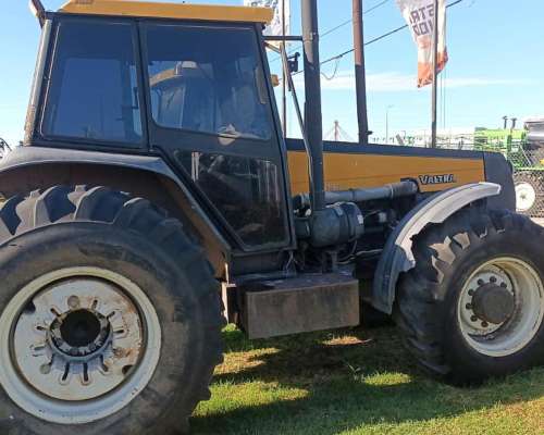 Tractor Valtra BH 180 - Disponible, Cnel Suarez