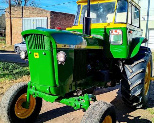 Tractor John Deere 2420