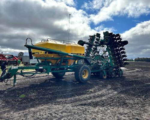 Sembradora Pierobon Dobledisco 54 Lineas a 21. Reparada