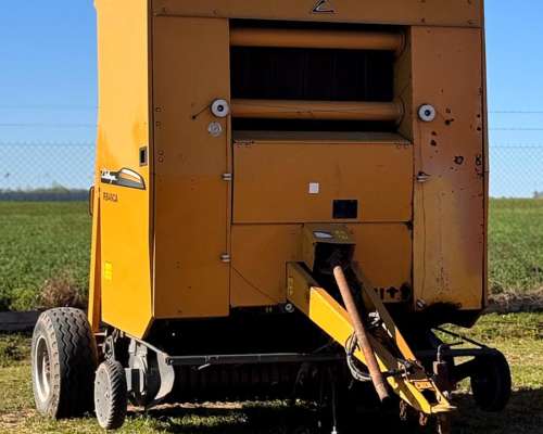 Rotoenfardadora Challenguer muy Buen Estado