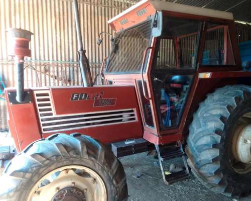 Tractor Fiat 780 Doble Tracción