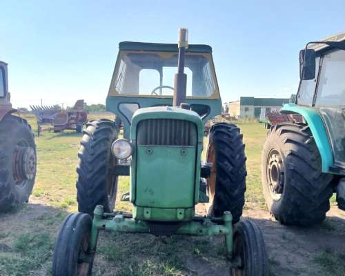 Tractor John Deere 2420
