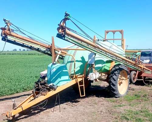 Pulverizadora Praba de Arrastre 25 Metros 3600 Lts