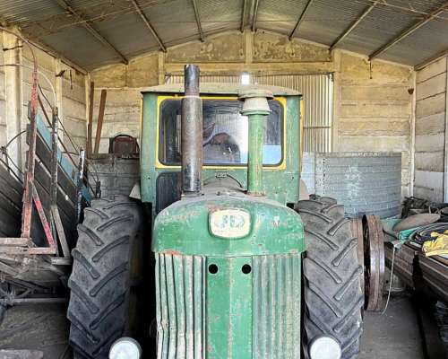 Tractor John Deere 730 con Cabina