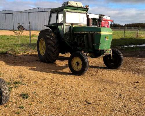 Tractor John Deere 3140