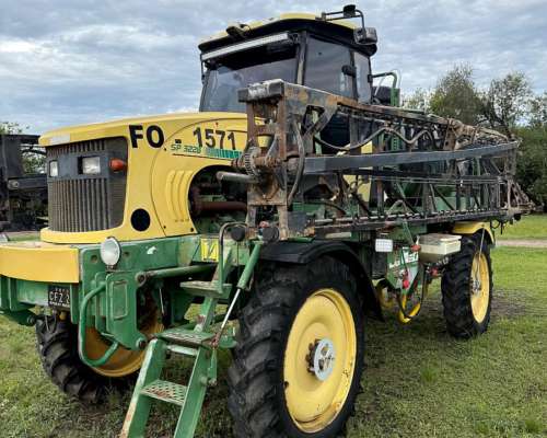 Caiman SP 3228 año 2011