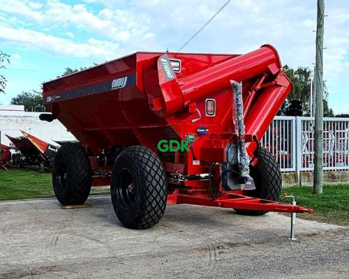 Tolva Autodescargable CRV 22 C/goma y Balanza. Ombu