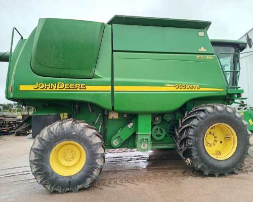 John Deere 9650sts. año 2011. M 7868hs. R 5814hs.