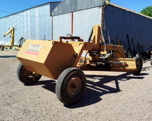 Niveladora de Arrastre - NOR Car- 4 Ruedas- Toda Hidráulica