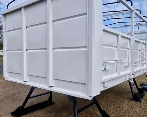 Carrocería Fija Baranda Volcable