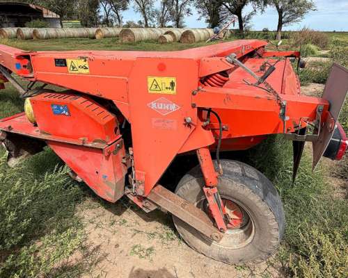 Segadora Kuhn FC 352 RG a Reparar Barra de Corte