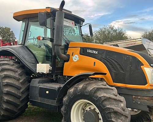 Tractor Marca Valtra BT 170